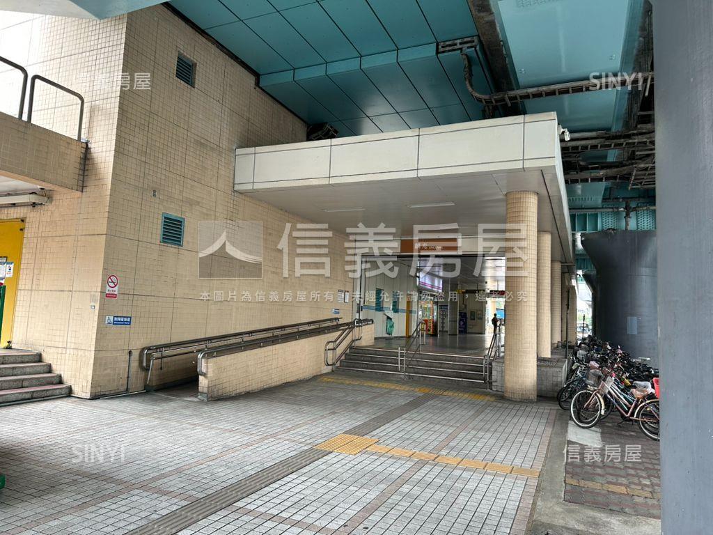 專任★宏築信義★１５樓房屋室內格局與周邊環境