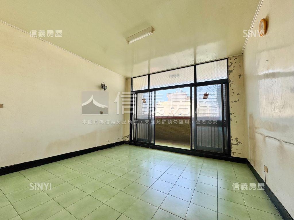 兵仔市約６米活巷車庫透天房屋室內格局與周邊環境