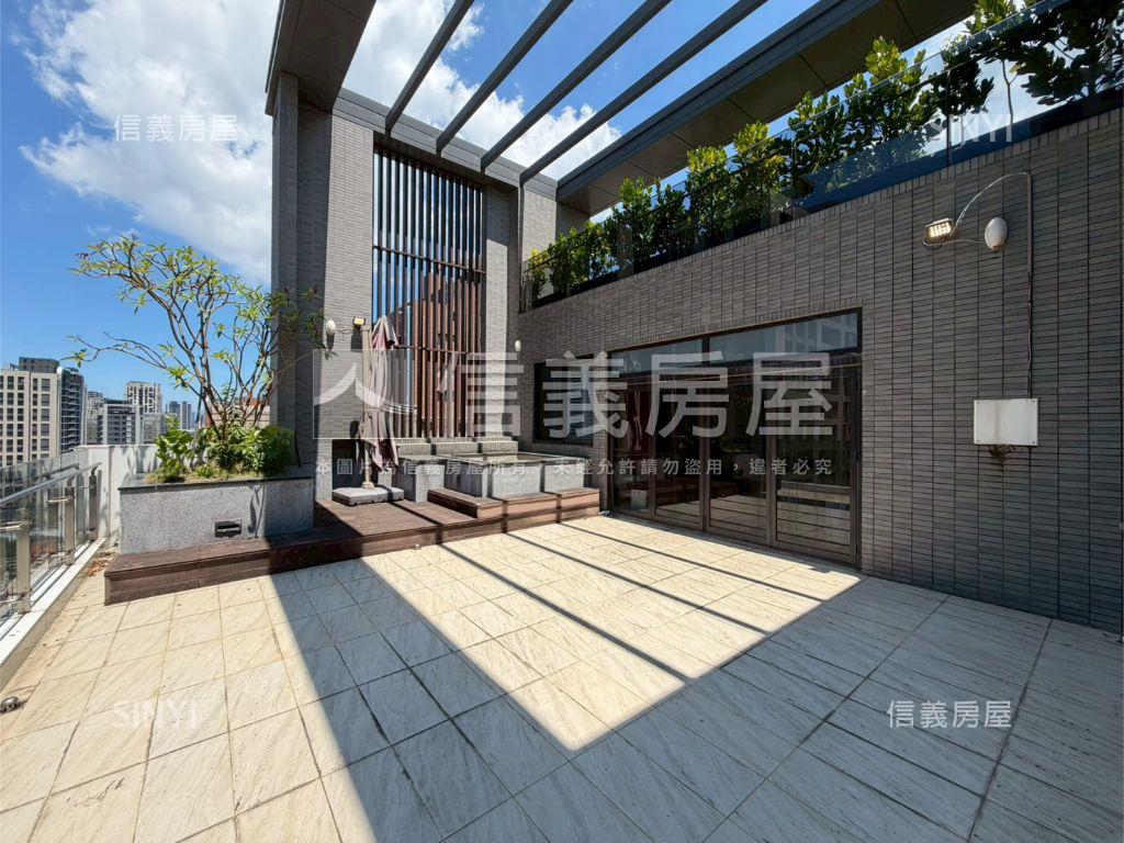捷運五房鄉林靜安帝王露臺房屋室內格局與周邊環境