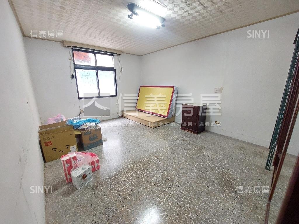 民生路這一樓空間好大房屋室內格局與周邊環境