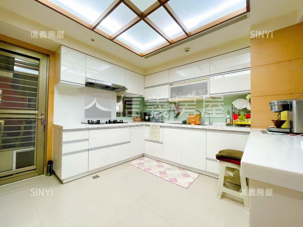 傳世豪邸－仁愛鳳翔房屋室內格局與周邊環境