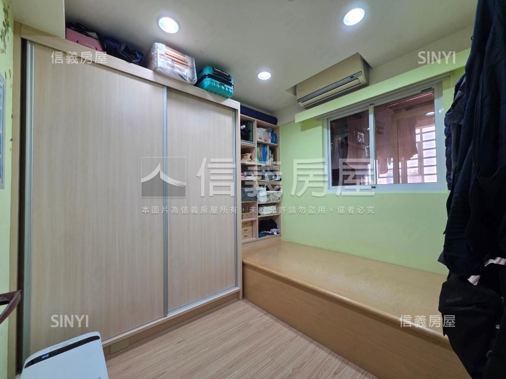 市區美學苑溫馨裝潢美三房房屋室內格局與周邊環境