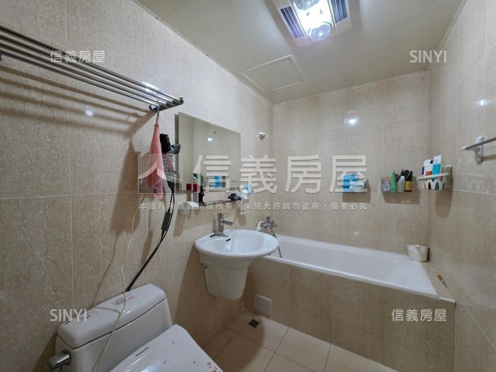 市區美學苑溫馨裝潢美三房房屋室內格局與周邊環境