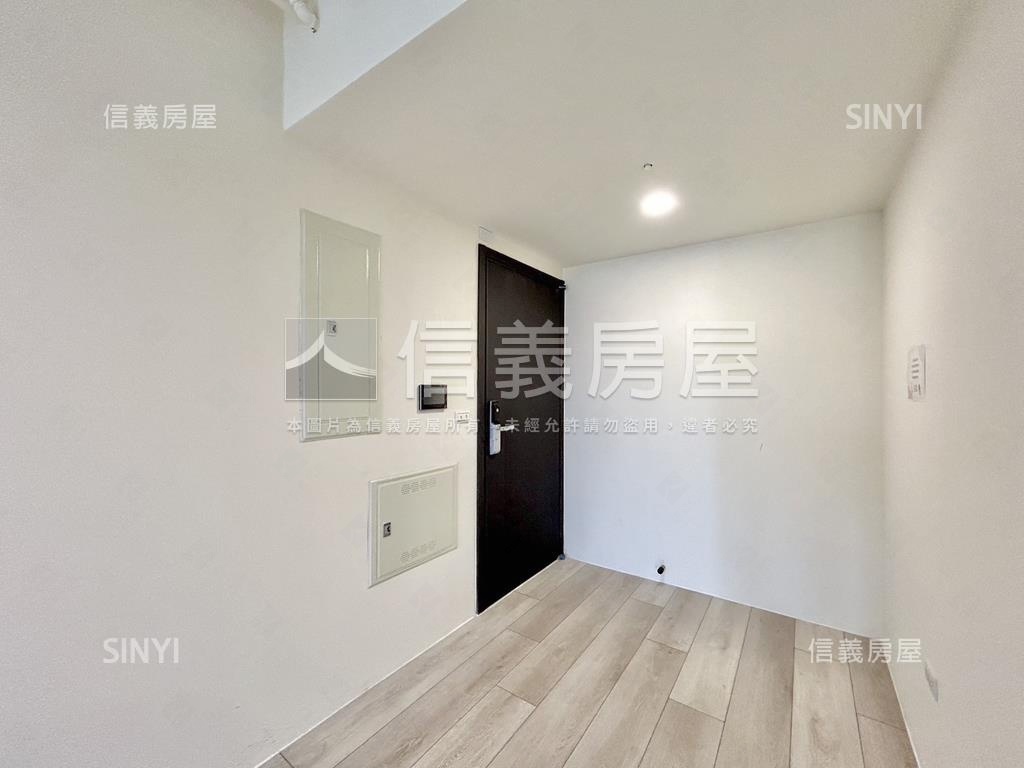 青山如畫台元次頂樓大三房房屋室內格局與周邊環境