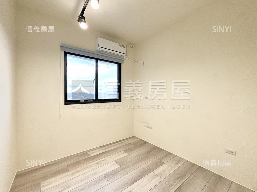 青山如畫台元次頂樓大三房房屋室內格局與周邊環境