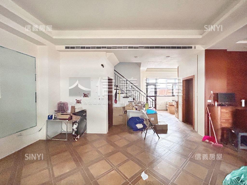 祥順二路別墅Ａ房屋室內格局與周邊環境