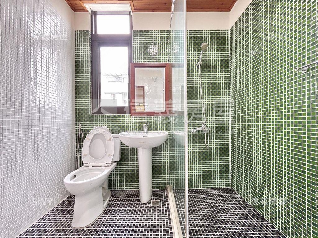 祥順二路別墅Ａ房屋室內格局與周邊環境