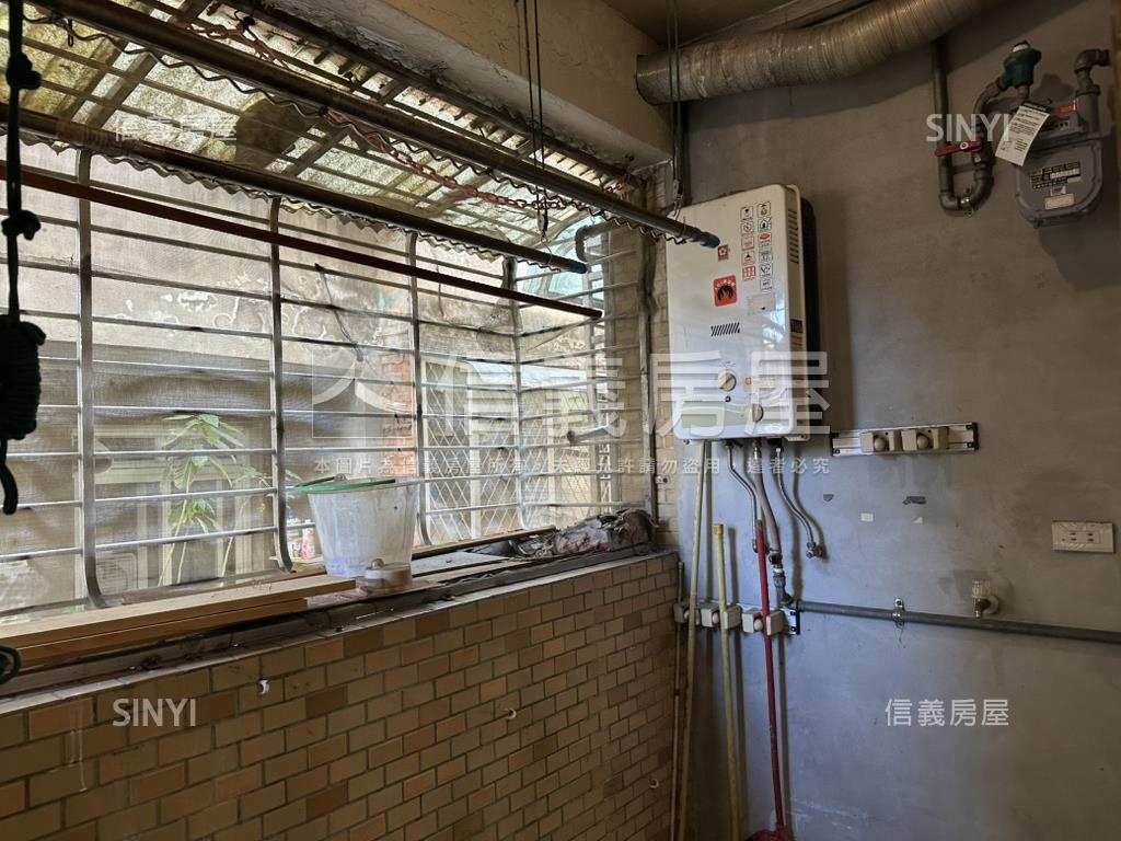 近捷運公園便利雅寓房屋室內格局與周邊環境