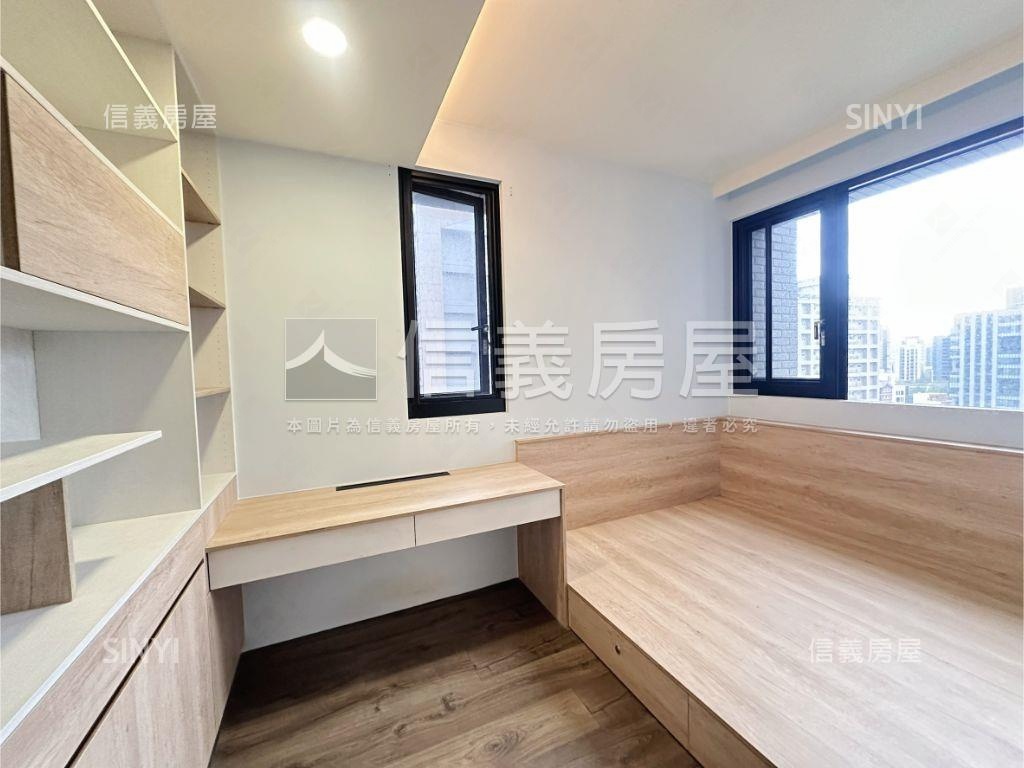 大硯九＋１高樓視野大三房房屋室內格局與周邊環境