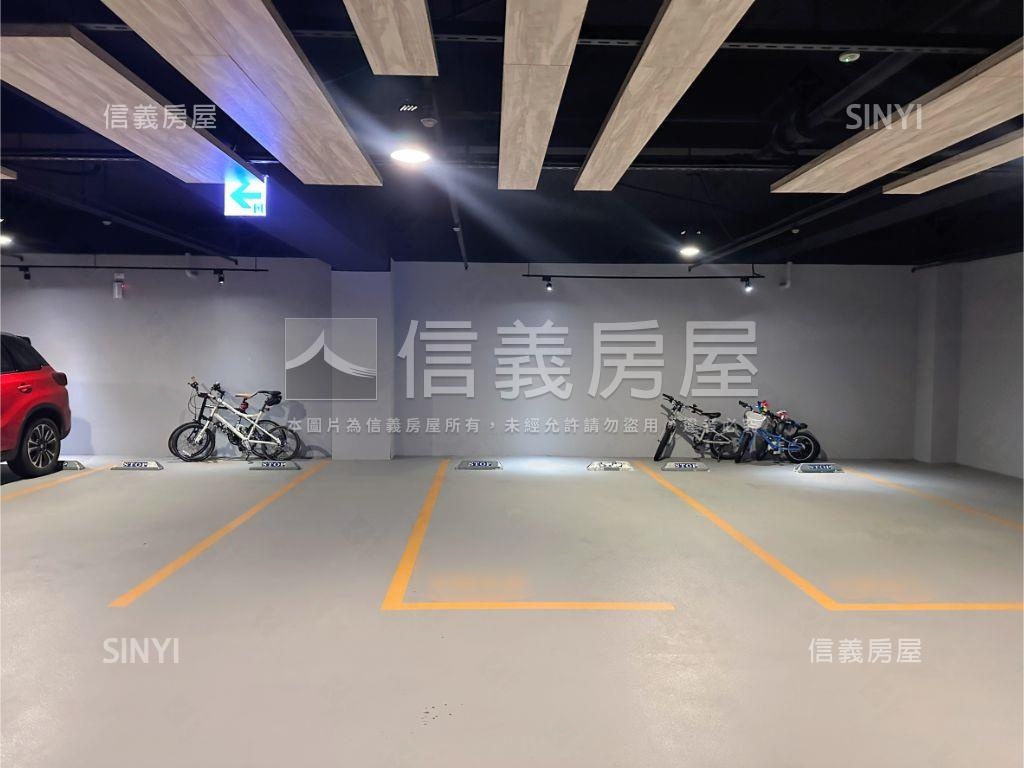 大硯九＋１高樓視野大三房房屋室內格局與周邊環境