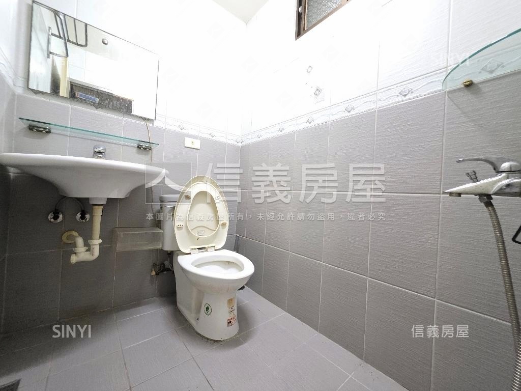 近仁愛醫院孝親房熱鬧透店房屋室內格局與周邊環境