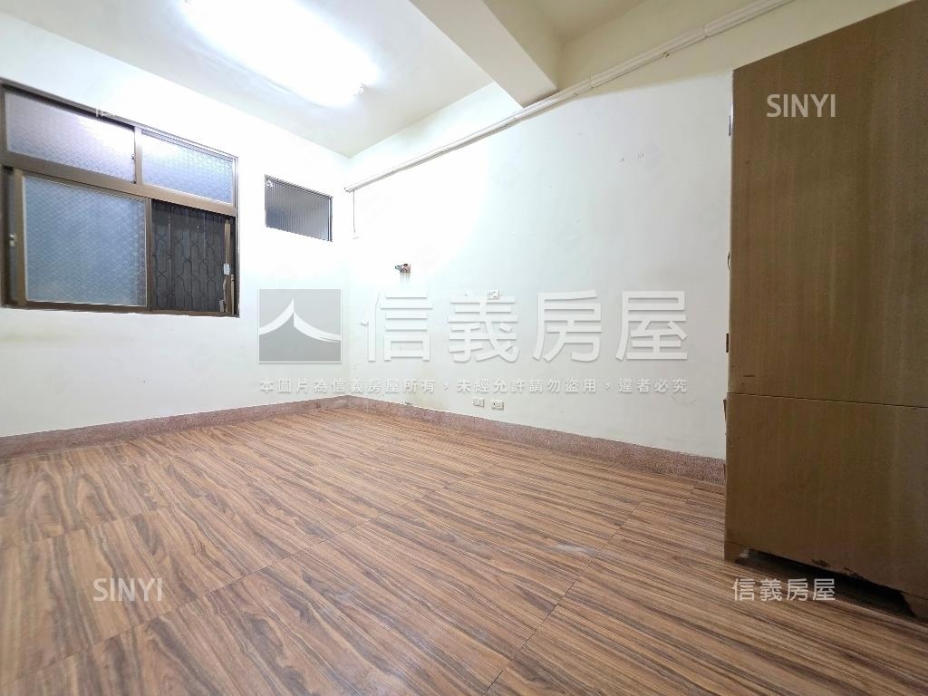 近仁愛醫院孝親房熱鬧透店房屋室內格局與周邊環境