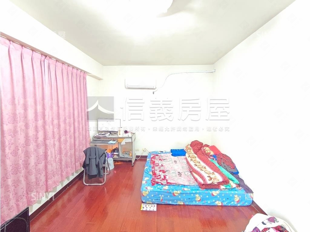 ６６快速道路四房車庫透天房屋室內格局與周邊環境