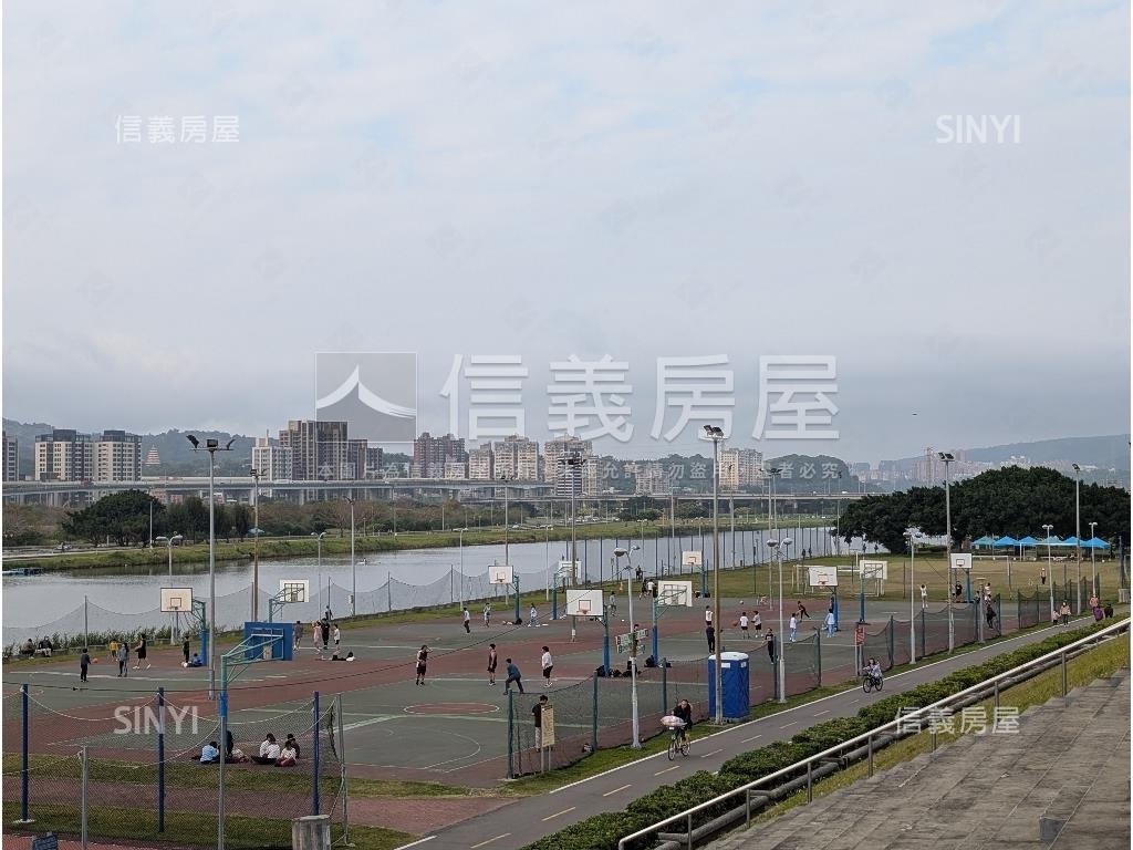 翰林天廈邊間大三房房屋室內格局與周邊環境