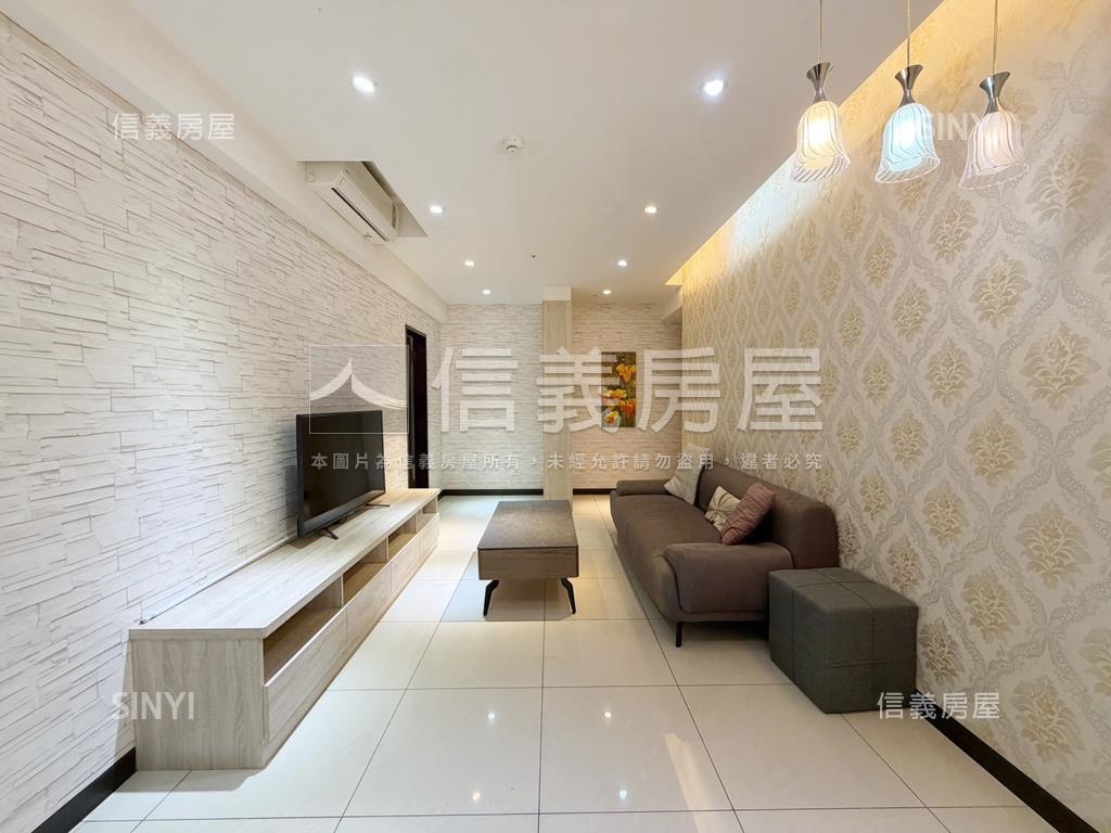 裝潢伯爵兩房美屋房屋室內格局與周邊環境