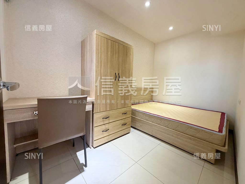 裝潢伯爵兩房美屋房屋室內格局與周邊環境