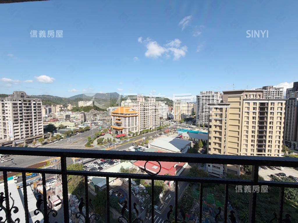 裝潢伯爵兩房美屋房屋室內格局與周邊環境