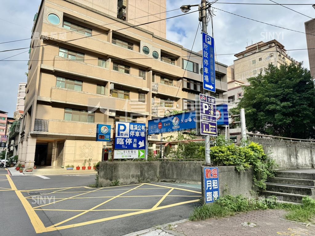 鬧區山景夢想成家房屋室內格局與周邊環境