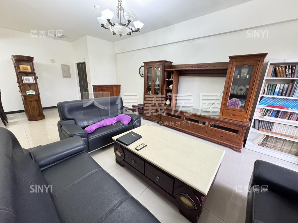 華夏金城公園景觀典雅３房房屋室內格局與周邊環境