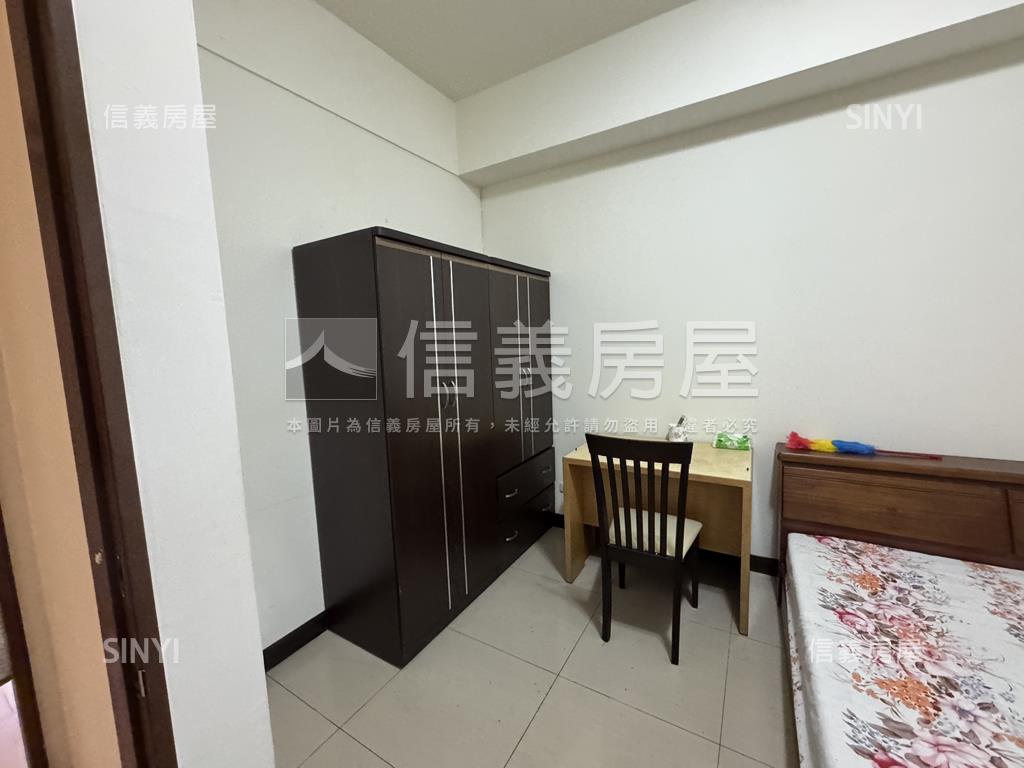 華夏金城公園景觀典雅３房房屋室內格局與周邊環境