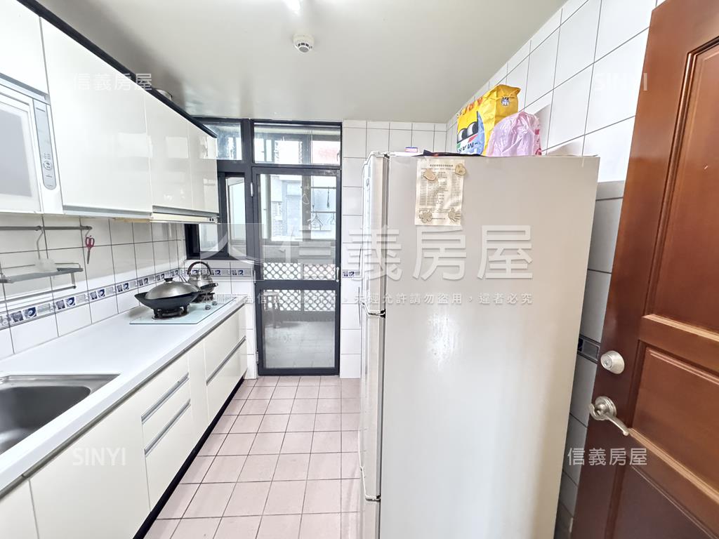 華夏金城公園景觀典雅３房房屋室內格局與周邊環境