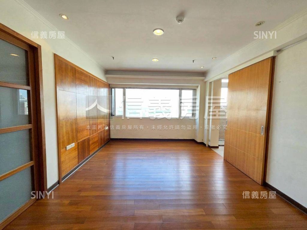 至臻山河‧春臨大地房屋室內格局與周邊環境