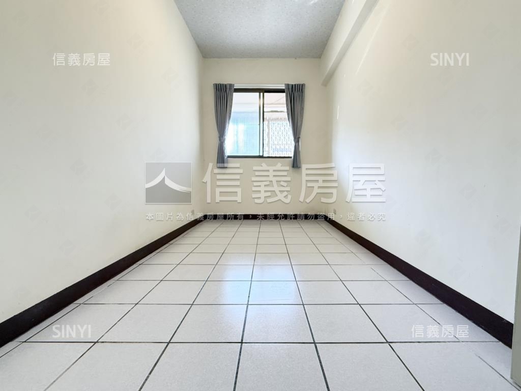 東區國泰崇善名園三房房屋室內格局與周邊環境