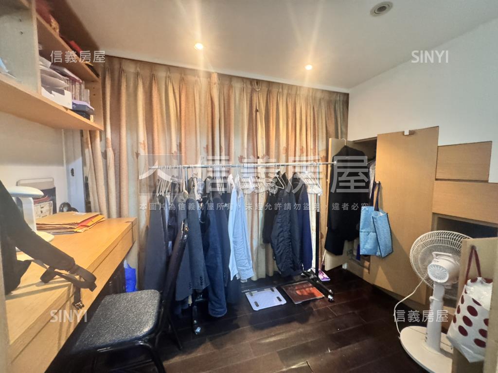 南京復興捷運電梯稀有華廈房屋室內格局與周邊環境