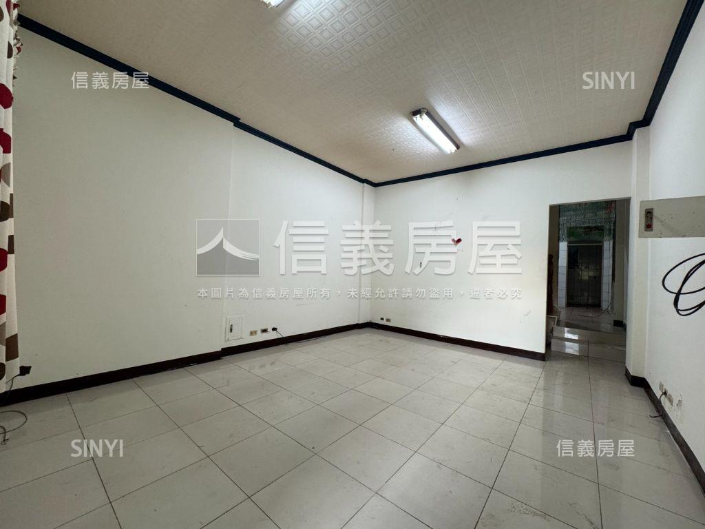 遊園北路透天★格局方正房屋室內格局與周邊環境