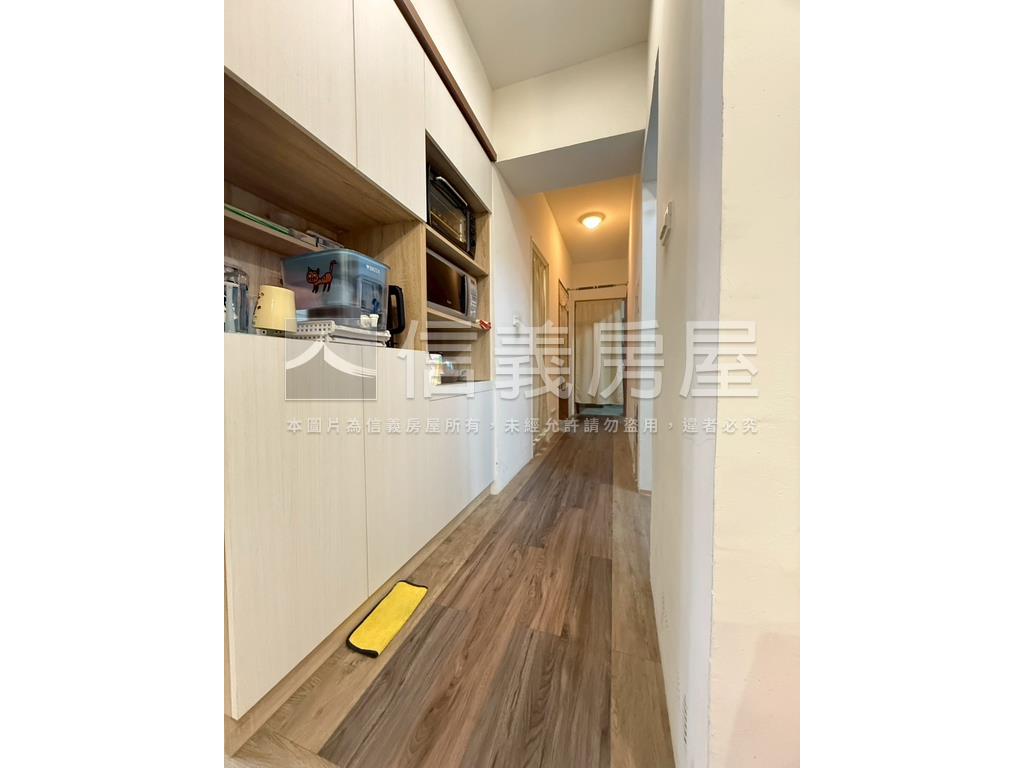 至尊天下三房平車房屋室內格局與周邊環境