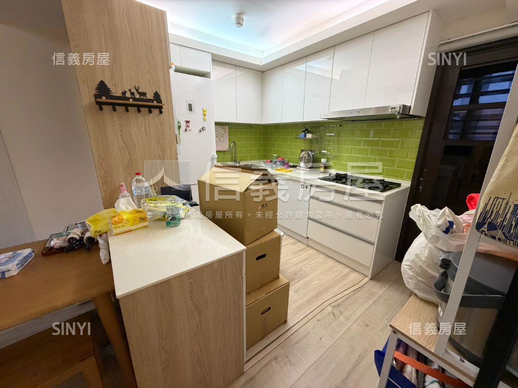 藏疆三面採光大坪數雙車位房屋室內格局與周邊環境
