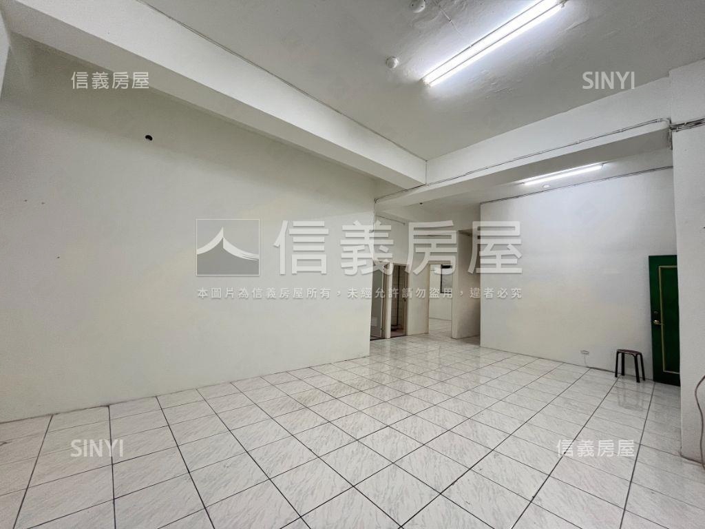 永寧皇家宮廷亮麗一樓房屋室內格局與周邊環境