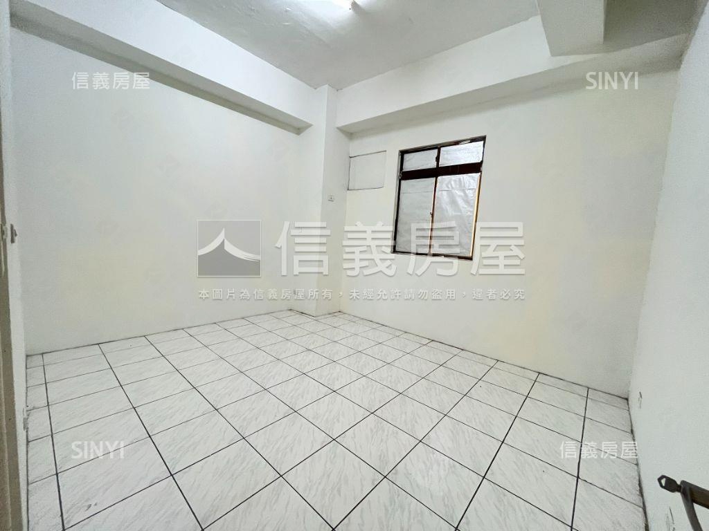 永寧皇家宮廷亮麗一樓房屋室內格局與周邊環境