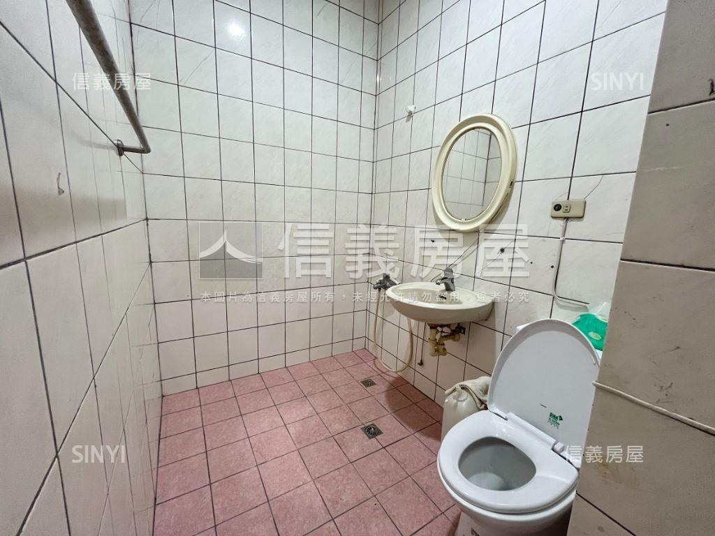 永寧皇家宮廷亮麗一樓房屋室內格局與周邊環境