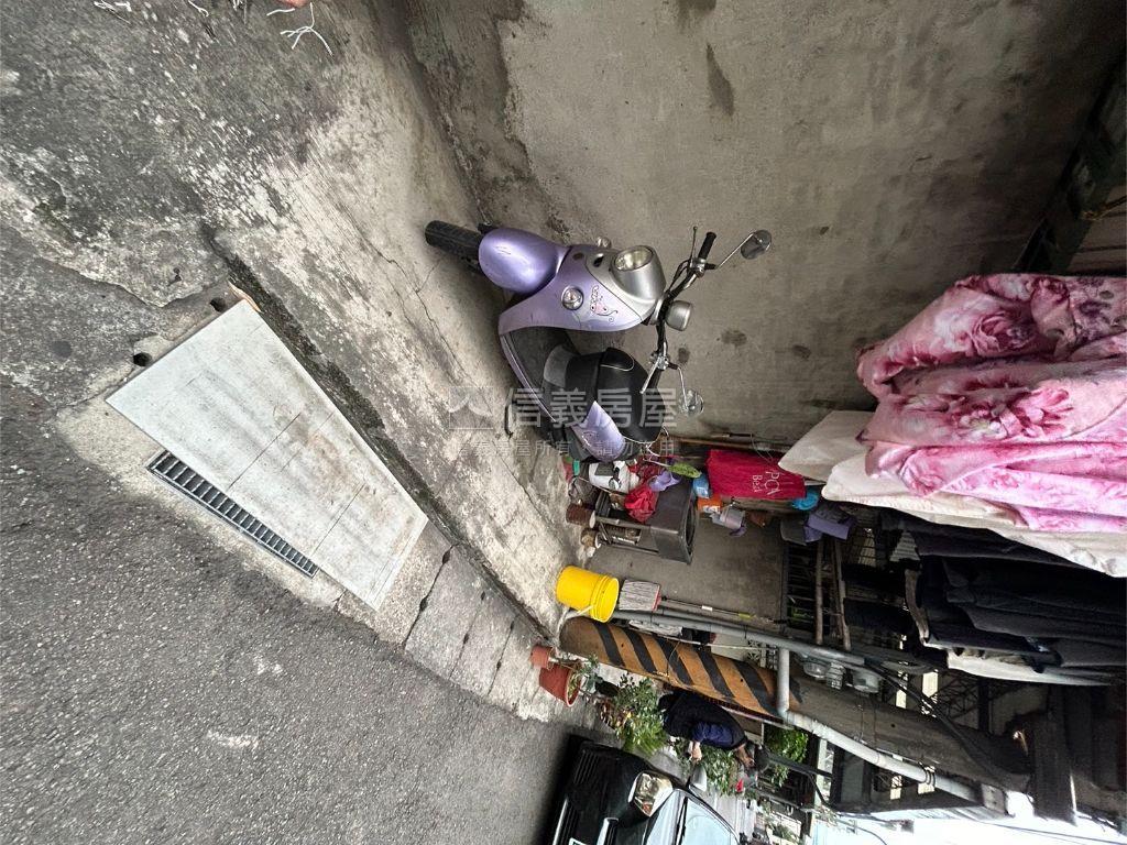 低總價泰山土地房屋室內格局與周邊環境