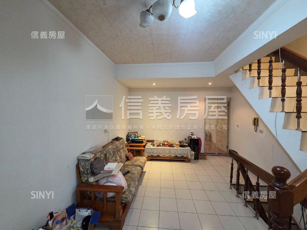 近大寮捷運優質透天房屋室內格局與周邊環境