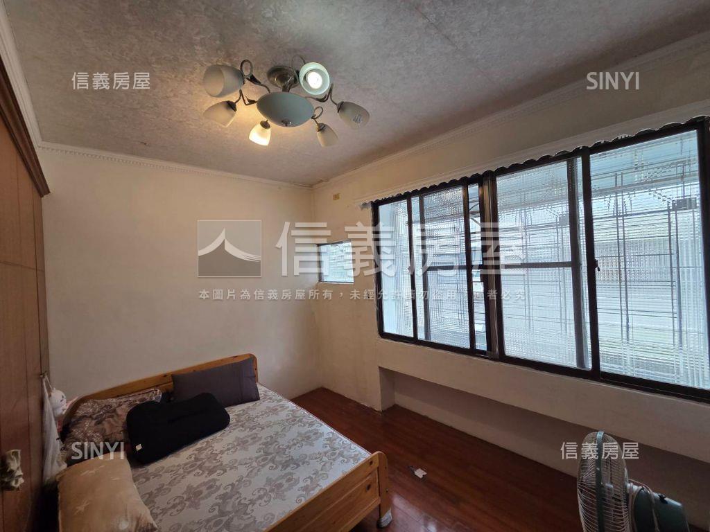 近大寮捷運優質透天房屋室內格局與周邊環境