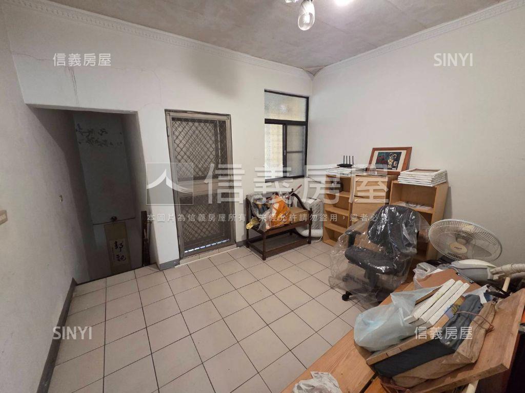 近大寮捷運優質透天房屋室內格局與周邊環境