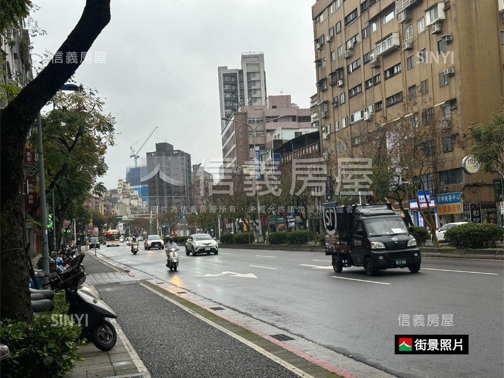 近萬隆站雙併住辦有車位房屋室內格局與周邊環境