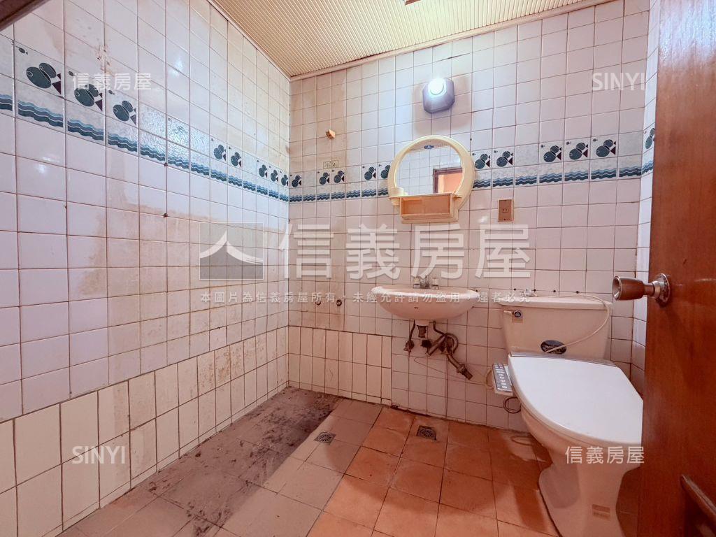 國泰四樓公寓房屋室內格局與周邊環境