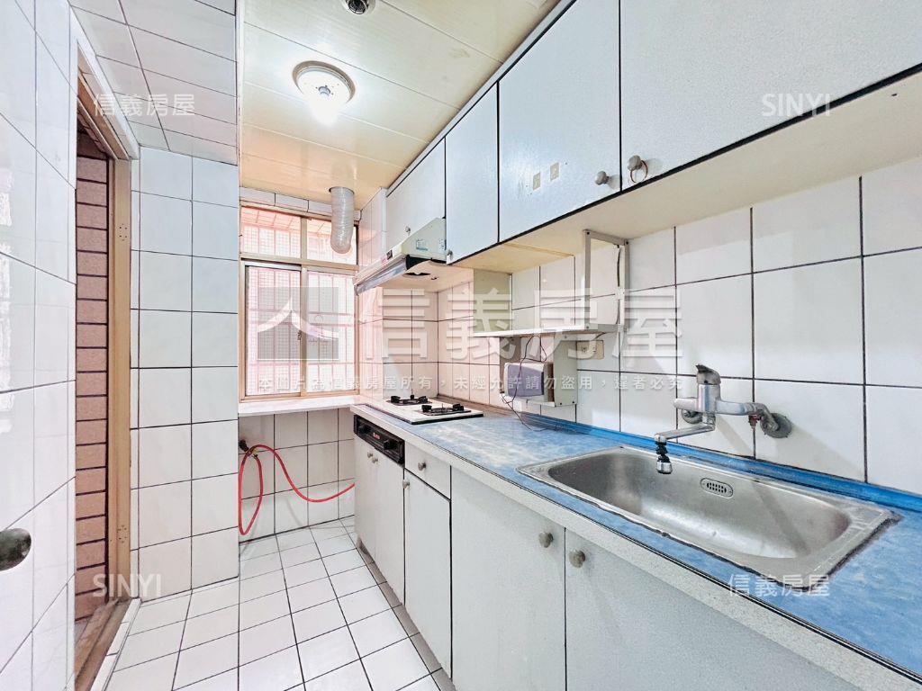 國際京城三房房屋室內格局與周邊環境