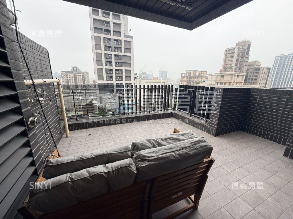 專任新碩華御朝南2房車位房屋室內格局與周邊環境