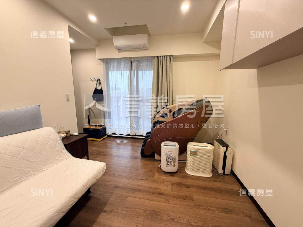 專任新碩華御朝南2房車位房屋室內格局與周邊環境