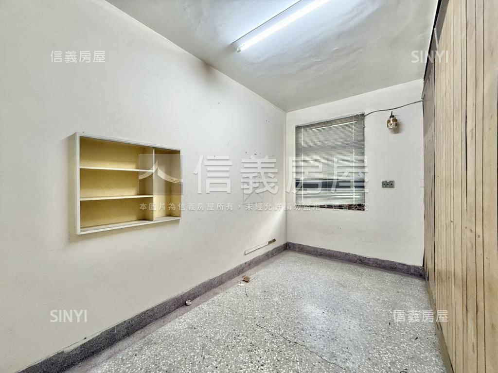 南區近水萍塭透天房屋室內格局與周邊環境
