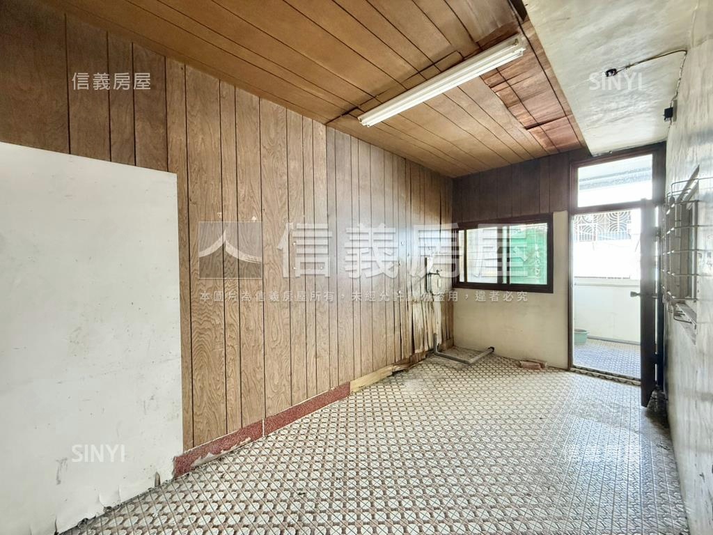 南區近水萍塭透天房屋室內格局與周邊環境