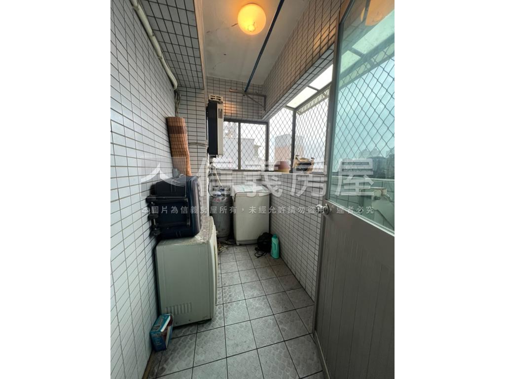 捷運對面～萬象之都房屋室內格局與周邊環境