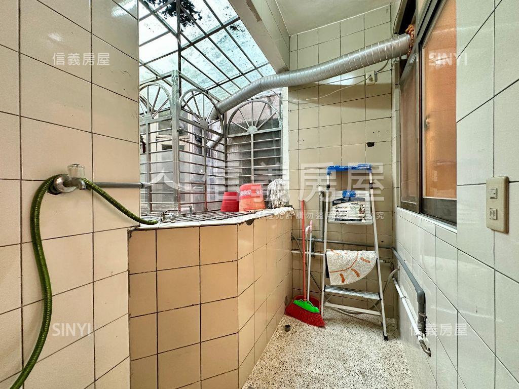 師大分部校園公寓三樓房屋室內格局與周邊環境