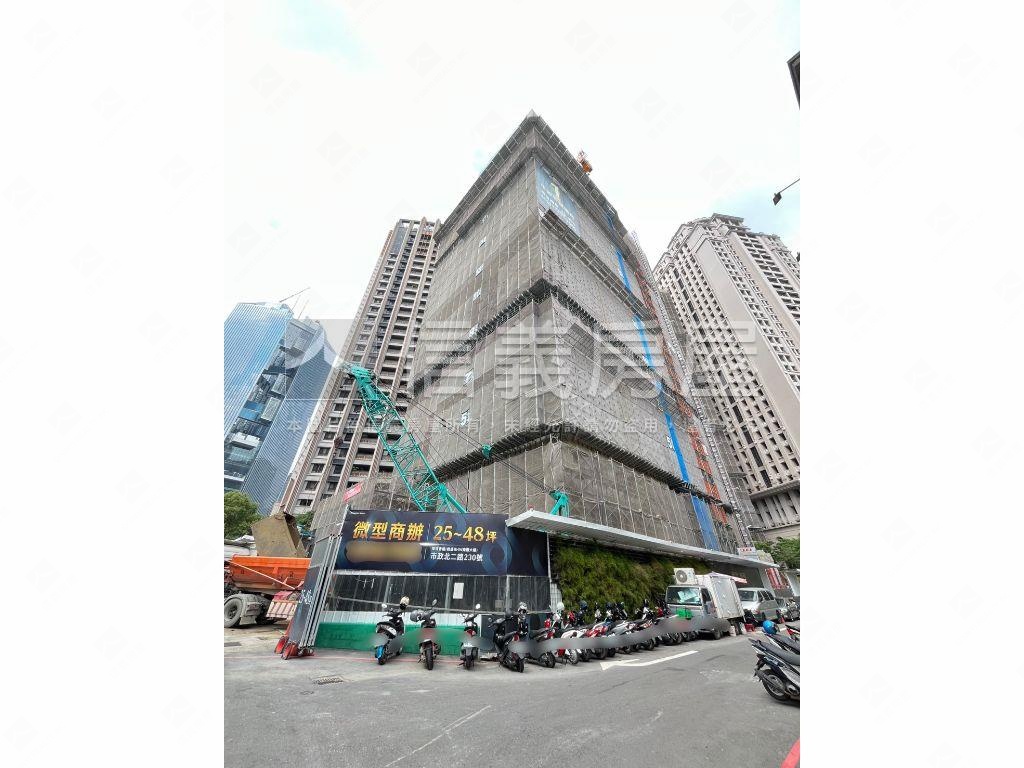 市政新銳Ａ０２棟２２樓房屋室內格局與周邊環境