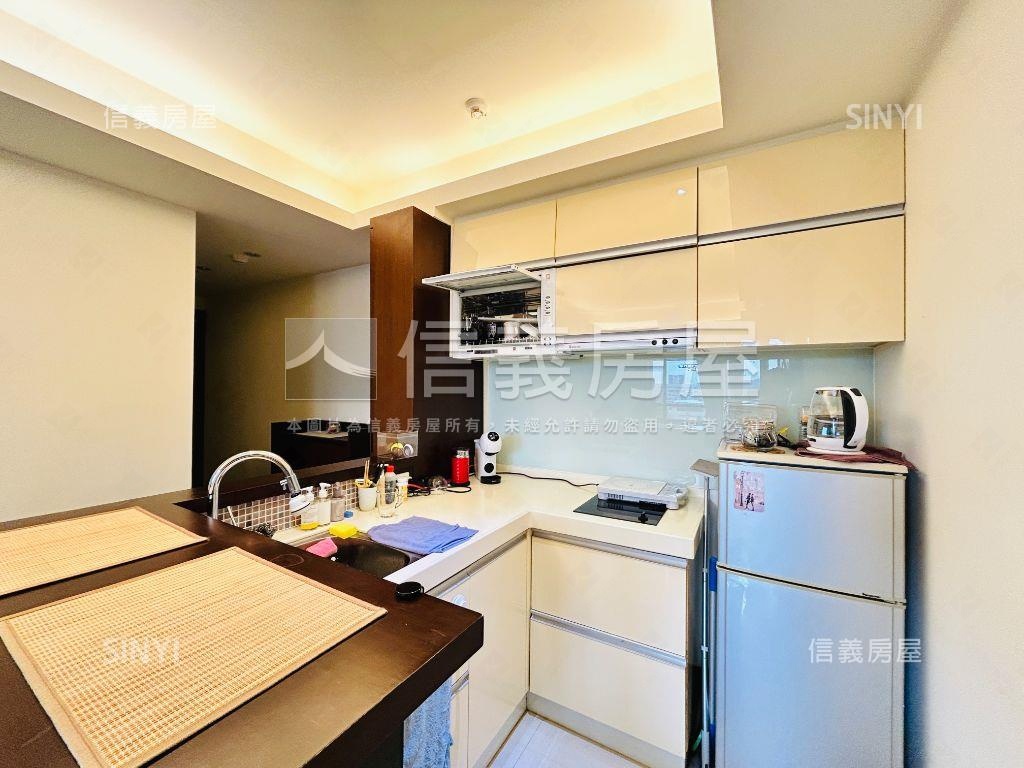 摩納哥水岸景觀舒適兩房房屋室內格局與周邊環境