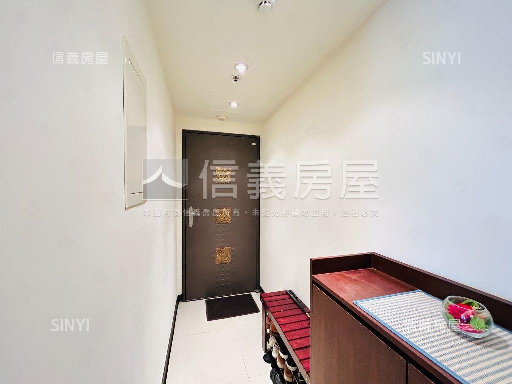 摩納哥水岸景觀舒適兩房房屋室內格局與周邊環境